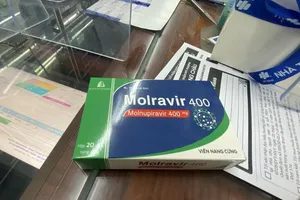 Bộ Y tế: Chấn chỉnh tình trạng bán thuốc trị COVID-19 không theo đơn ở TP.HCM