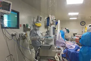 Cả nước có 65.619 ca COVID-19 mới, 37 bệnh nhân tử vong trong ngày