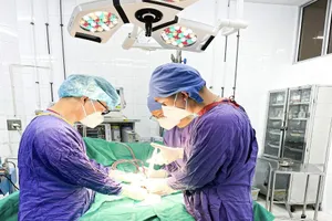 Bị chẩn đoán nhầm, nhiều thanh niên nhập viện phải cắt bỏ tinh hoàn