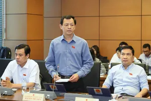 Đại biểu Nguyễn Tri Thức: 'Cần tính lại việc đưa bác sĩ mới ra trường về trạm y tế xã'