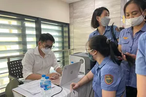 Thứ trưởng Bộ Y tế: Tiêm vaccine có ý nghĩa chiến lược trong phòng, chống dịch bệnh 