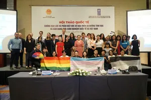 Yêu cầu chấn chỉnh việc khám, chữa bệnh với người đồng tính, song tính và chuyển giới 