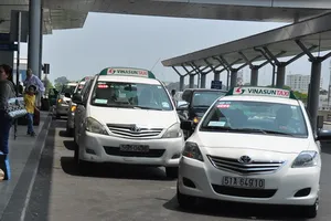 Công nhận hợp pháp ứng dụng Grab, Uber...