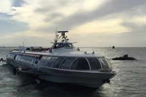 Clip: Chuyến tàu cánh ngầm cuối cùng năm 2016