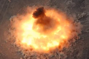 Clip: Sức công phá kinh hoàng siêu bom 10 tấn Mỹ