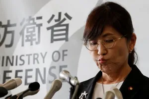 Bà Inada ra đi, Thủ tướng Abe nối gót?