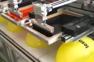 Cách người ta in logo, hoa văn lên bong bóng