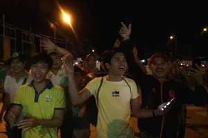 Tài xế vui mừng khi tạm dừng thu phí BOT Cai Lậy