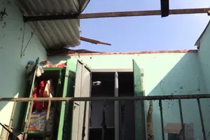 Hầm cầu phòng trọ phát nổ, 4 người bị thương nặng