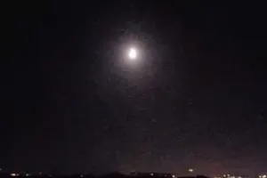 Truyền thông Syria tuyên bố bắn hạ 13 tên lửa Mỹ