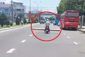 Kiểu chở đồ “báo hại” của nữ ninja 