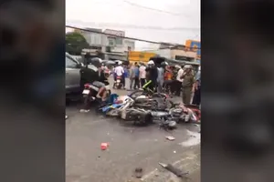 Clip: Hiện trường vụ tai nạn kinh hoàng ở Long An 