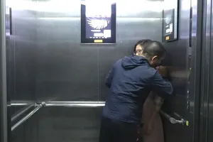 Võ sư hướng dẫn cách phòng vệ khi bị sàm sỡ trong thang máy