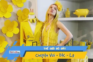 Video: Cô gái ánh dương, suốt 7 năm chỉ mặc màu vàng