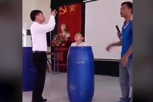 Video: Cách dạy lấy hơi khi ở dưới nước có một không hai