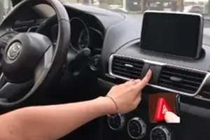 Video: Dạy trẻ cách xử lý khi bị bỏ quên trong ô tô