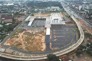 Nhiều công trình phụ Bến xe Miền Đông mới vẫn nằm trên giấy