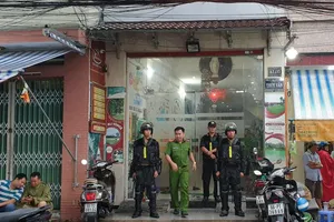 Video: Công an khám xét 2 trụ sở địa ốc Alibaba tại TP.HCM