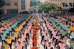 Tập thể dục giữa giờ siêu dễ thương trong Ngày thứ Sáu vui vẻ