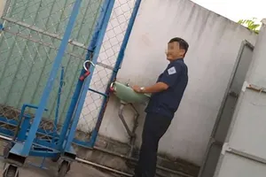 Từ điều tra của PLO: Xử lý nhiều nhân viên đăng kiểm