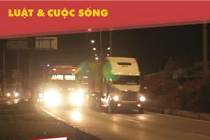 Nghị định 100 mở đường phạt xe khách gắn đèn LED chế