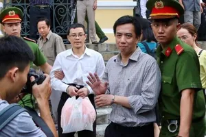 Toàn cảnh xét xử vụ buôn bán thuốc ung thư giả VN Pharma 