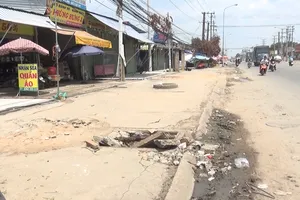 Cảnh báo tình trạng trẻ em lọt hố ga vào mùa mưa 