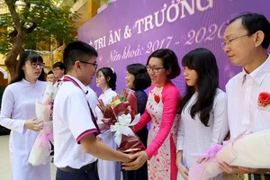 Lễ tri ân đầy cảm xúc ở Trường THPT Trưng Vương