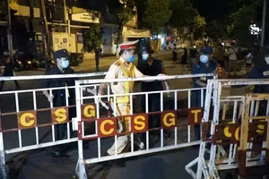 Dân Đà Nẵng ‘mừng như giao thừa’ sau khi được gỡ phong tỏa