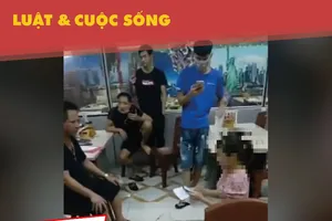 Chủ quán bắt cô gái quỳ có thể bị khởi tố thêm tội khác?
