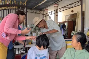 Video: Lời kể của nữ sinh bị đánh sau va chạm ở Bình Dương