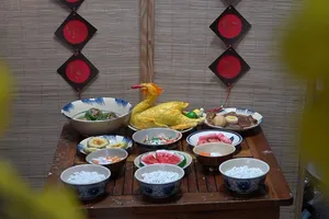 Video: Độc đáo mâm cỗ Tết 3 miền bằng đất sét 