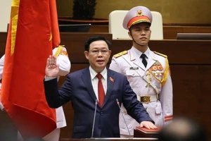 Tân Chủ tịch Quốc hội Vương Đình Huệ tuyên thệ nhậm chức