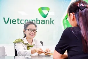 Thẻ ATM còn hạn sử dụng có phải đổi sang thẻ chip không? 