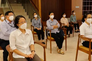 Video: 41 tình nguyện viên tôn giáo đăng ký ở lại giúp bệnh nhân COVID-19