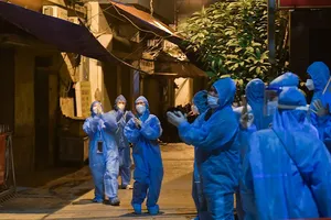 Video: Người dân vui mừng khi gỡ phong tỏa ổ dịch ngõ 328 Thanh Xuân Trung