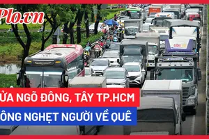 Video: Cửa ngõ Đông, Tây TP.HCM đông nghẹt người về quê nghỉ lễ 30-4, 1-5