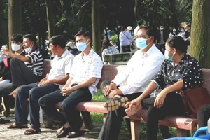 Video: Vượt hàng trăm km đưa con lên TP.HCM nhập học