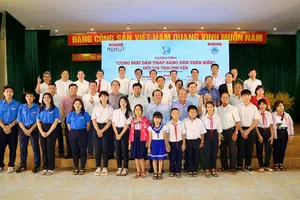 Video: Chương trình 'Cùng ngư dân thắp sáng đèn trên biển' đến với tỉnh Phú Yên