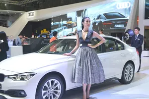 Ô tô đua nhau giảm giá để đẩy hàng tồn,sợ thuế 0%? 