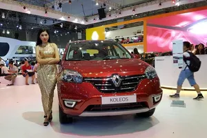 Ô tô giá rẻ Ấn Độ về Việt Nam giảm 50 lần, vì đâu?