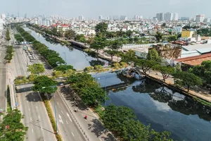 Bến Bình Đông bất ngờ hút nhà đầu tư địa ốc