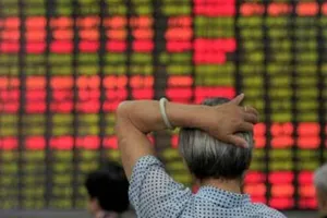 Nhà đầu tư 'tháo chạy' trong phiên giao dịch cuối tuần