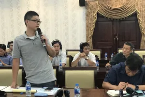 1 lô hàng nhập khẩu phải chờ kiểm tra... 8 tháng?