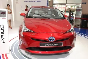 Toyota thu hồi 1 triệu xe trên toàn cầu vì nguy cơ cháy