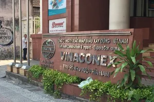Ông lớn Vinaconex đột ngột hủy đại hội vì HĐQT 'tê liệt'