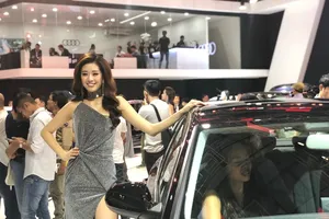 Đầu năm, ô tô nhập khẩu vào VN giá hơn 570 triệu đồng/chiếc 