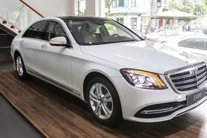 Giá xe giảm tới 300 triệu đồng/chiếc nếu hạ 50% phí trước bạ