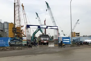 Hàng trăm dự án nhà ở ách tắc vì chờ thủ tục cả năm trời