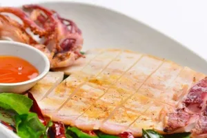 Người Hàn Quốc bất ngờ ‘khoái’ khô mực từ Việt Nam